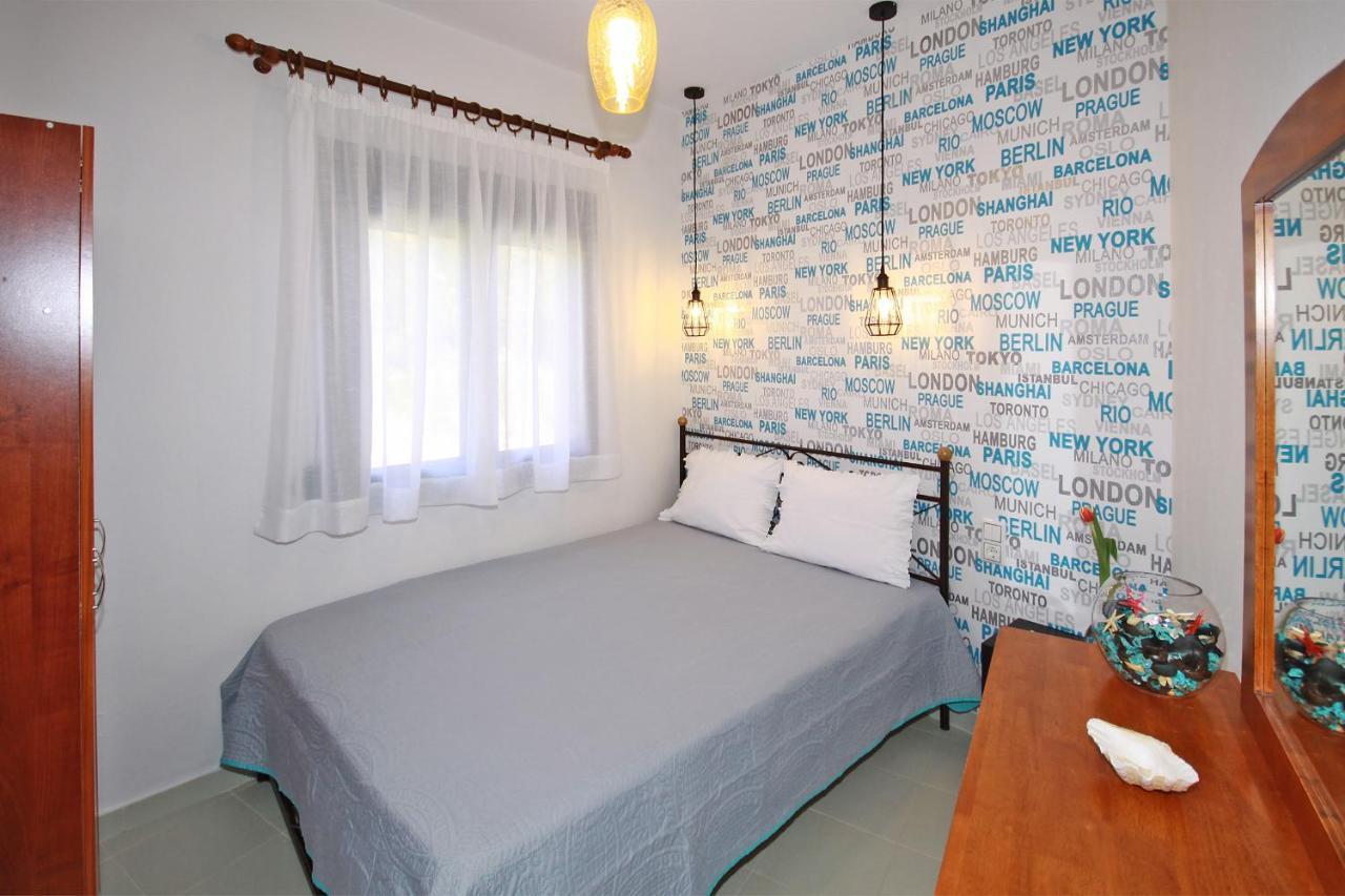 Acrothea Apartments Ormos Panagias Esterno foto